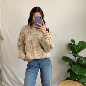 Vintage cream cableknit pullover sweater